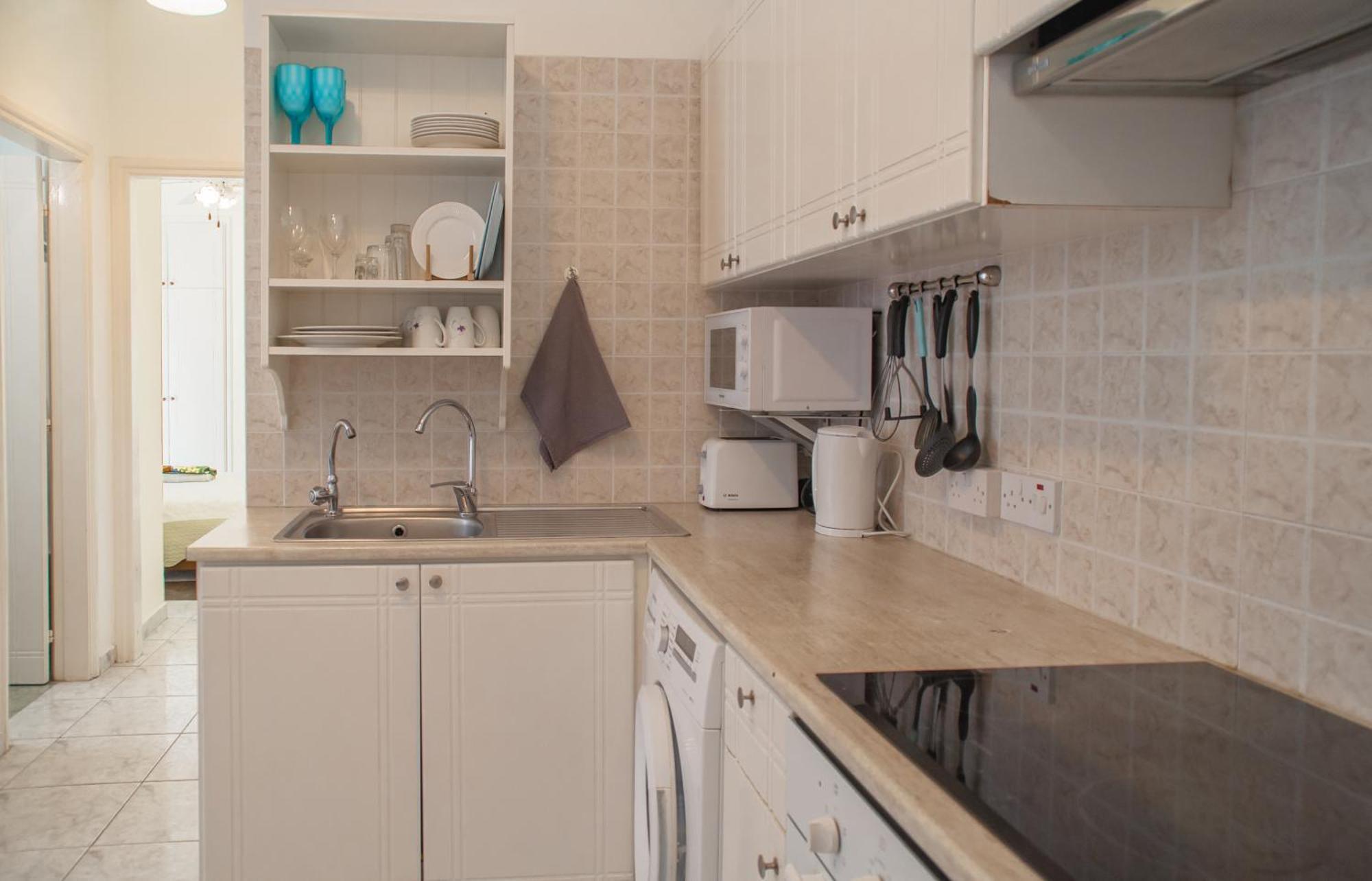 Cozy 1 Bedroom In Walking Distance To The Municipal Apartament Pafos